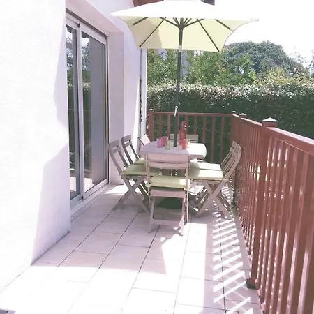 3 Allee De L'oree Du アパート