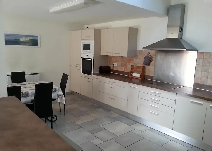 3 Allee De L'oree Du *