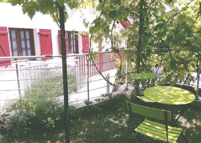 Апартаменты 3 Allee De L'oree Du